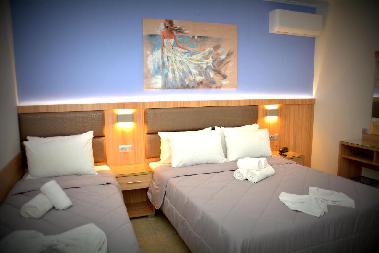 Denis Hotel And Bungalows Korinós Extérieur photo